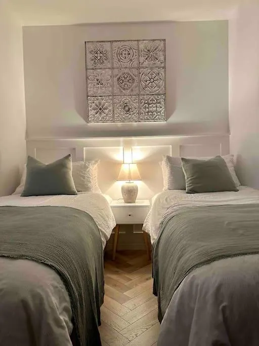 Machynys Peninsula Home-Beach/Golf/Cycle- Llanelli Holiday home